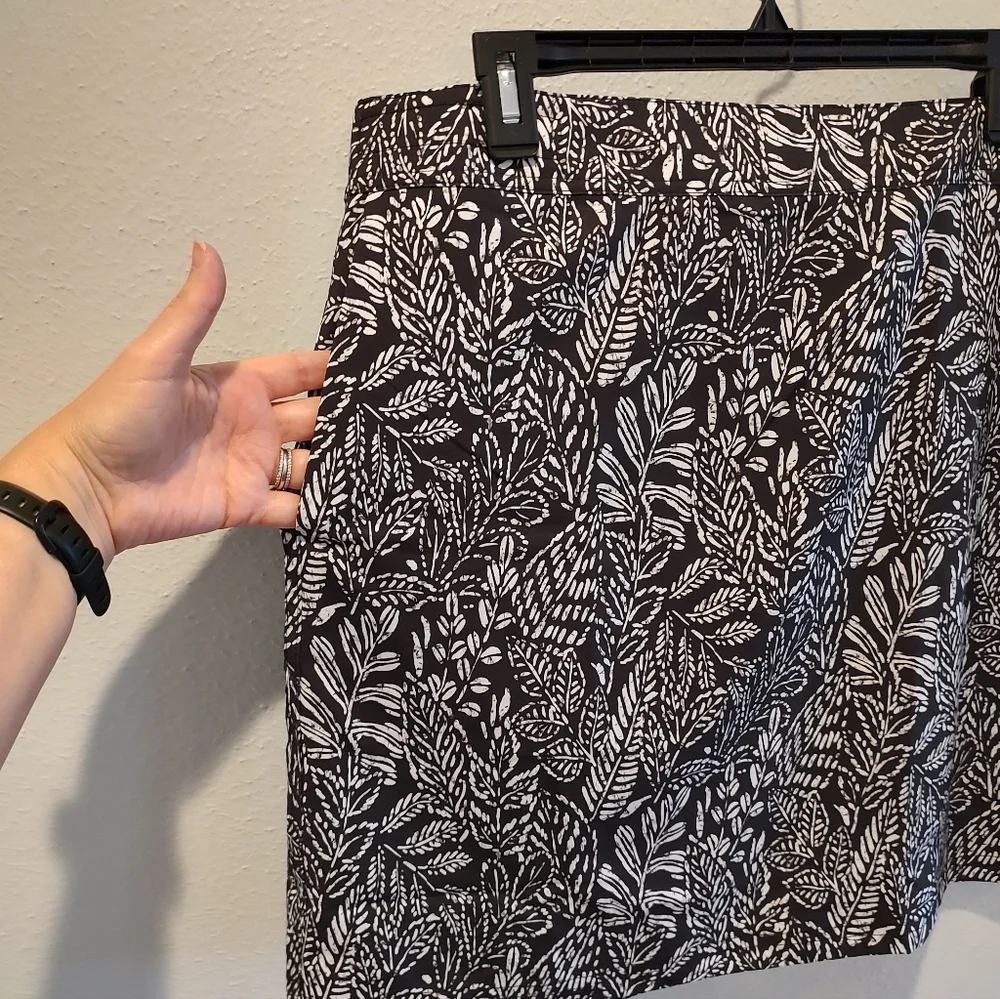 RipSkirt Hawaii Length 2 Wrap Skirt with Pockets Black And White Size XL
